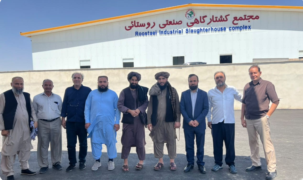 د غوښي او لبنیاتو برابرولو(مسلخ) ام/....ارتي شرکت مشرتابه ایران هېواد کې له تجربوي بنسټونو او عصري ټکنالوژۍ څخه لیدنه وکړه